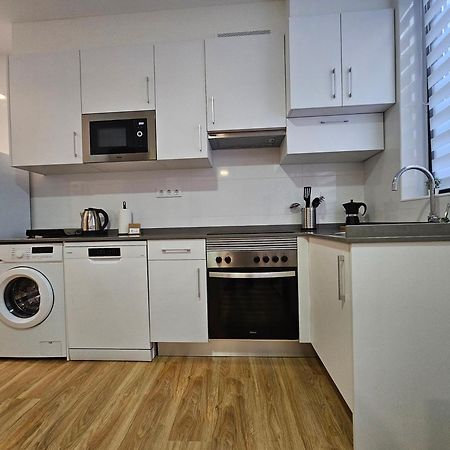 Apartamentos Aptio Овиедо Екстериор снимка
