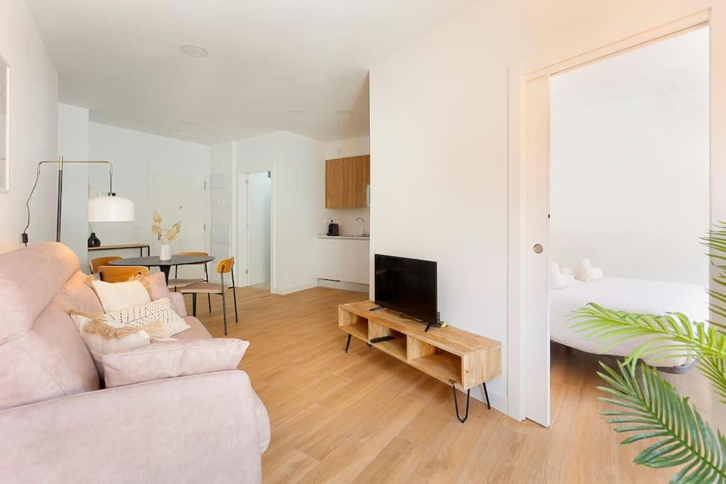 Apartamentos Aptio Овиедо Екстериор снимка