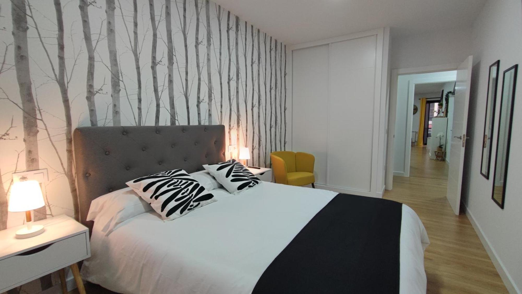 Apartamentos Aptio Овиедо Екстериор снимка