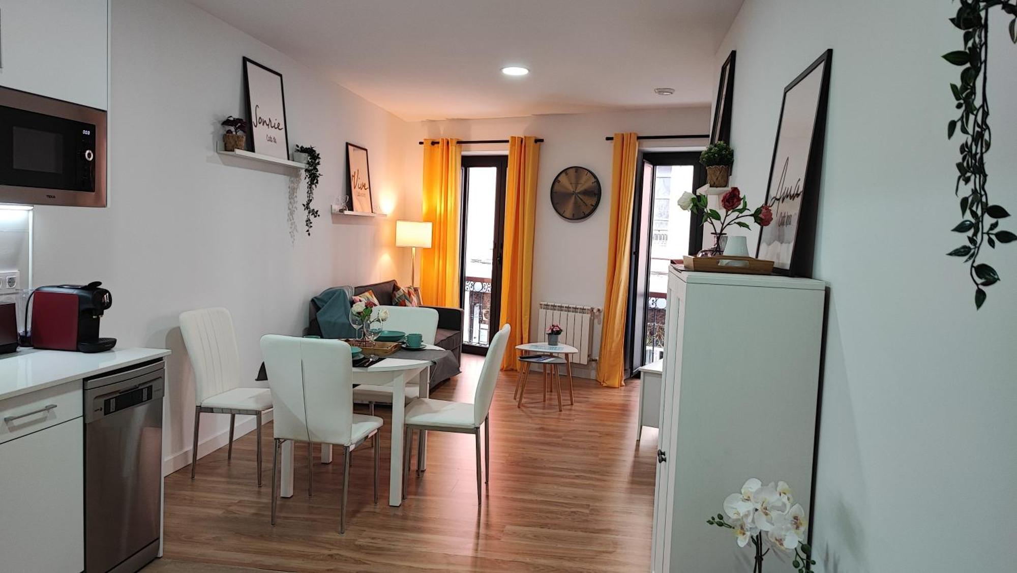 Apartamentos Aptio Овиедо Екстериор снимка