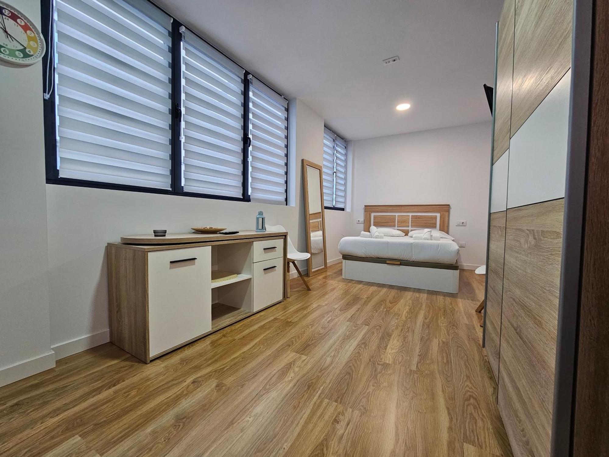 Apartamentos Aptio Овиедо Екстериор снимка