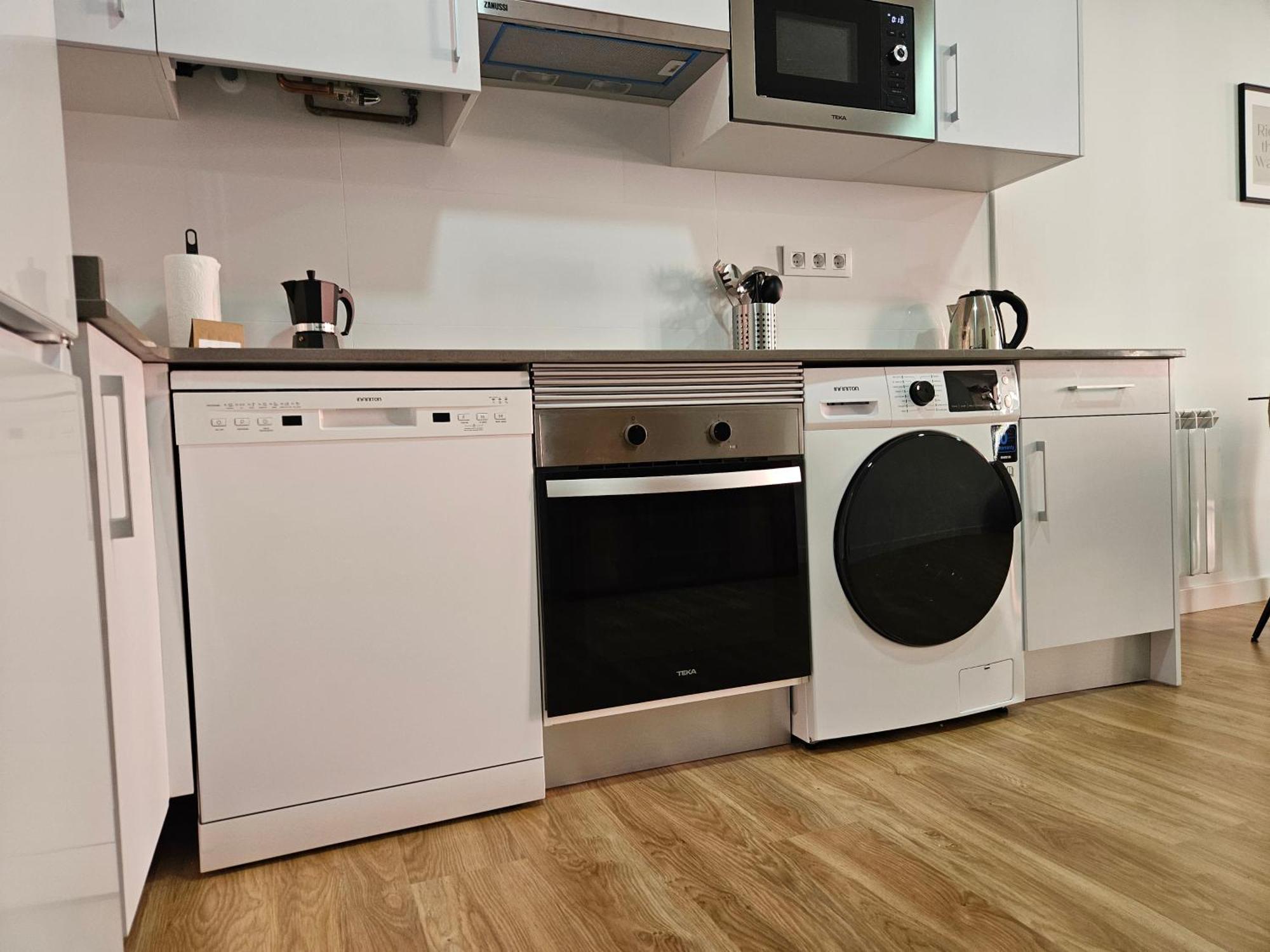 Apartamentos Aptio Овиедо Екстериор снимка