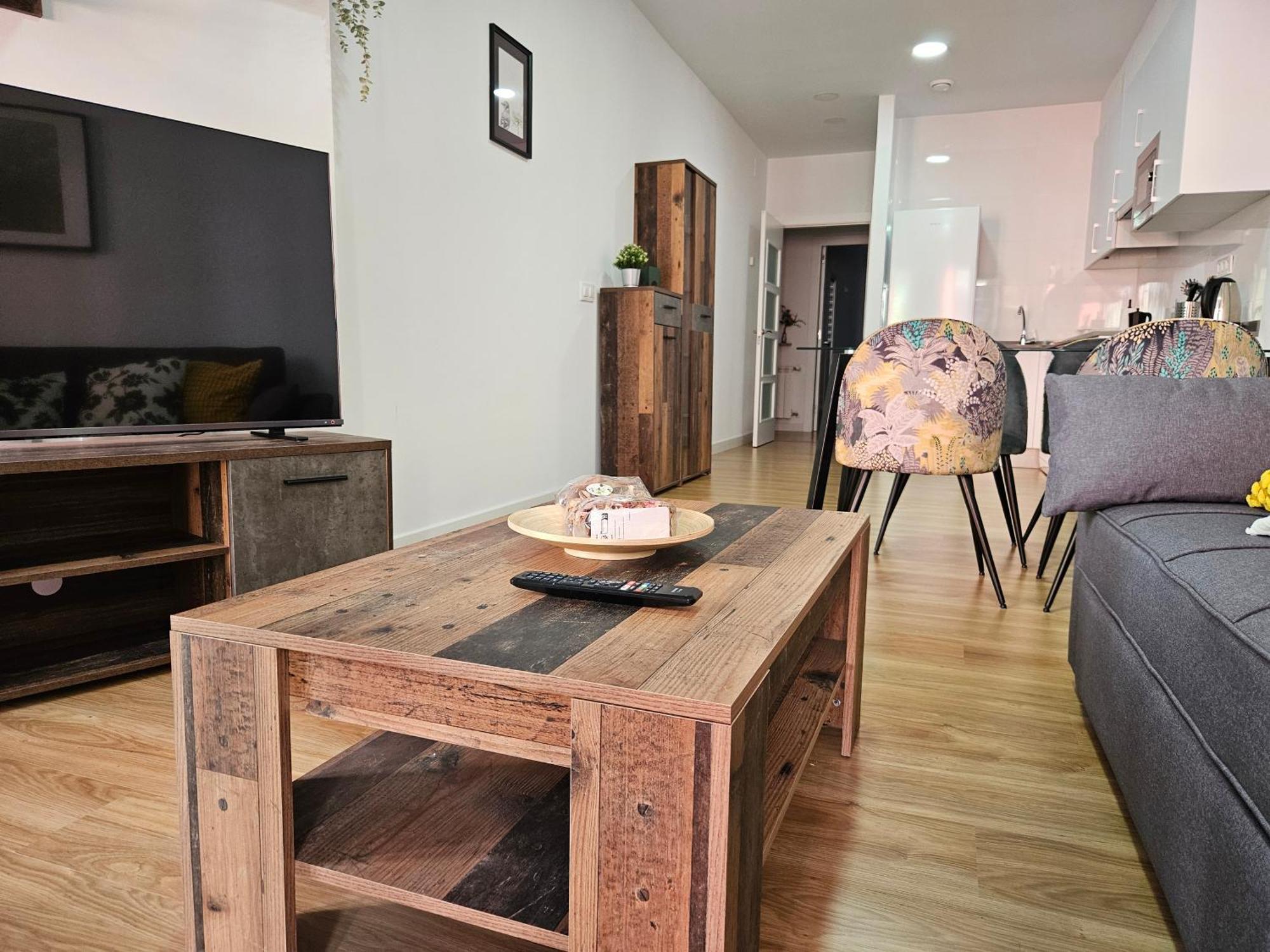 Apartamentos Aptio Овиедо Екстериор снимка