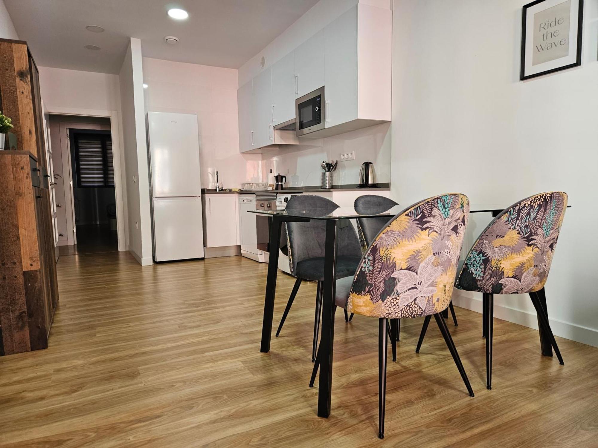 Apartamentos Aptio Овиедо Екстериор снимка