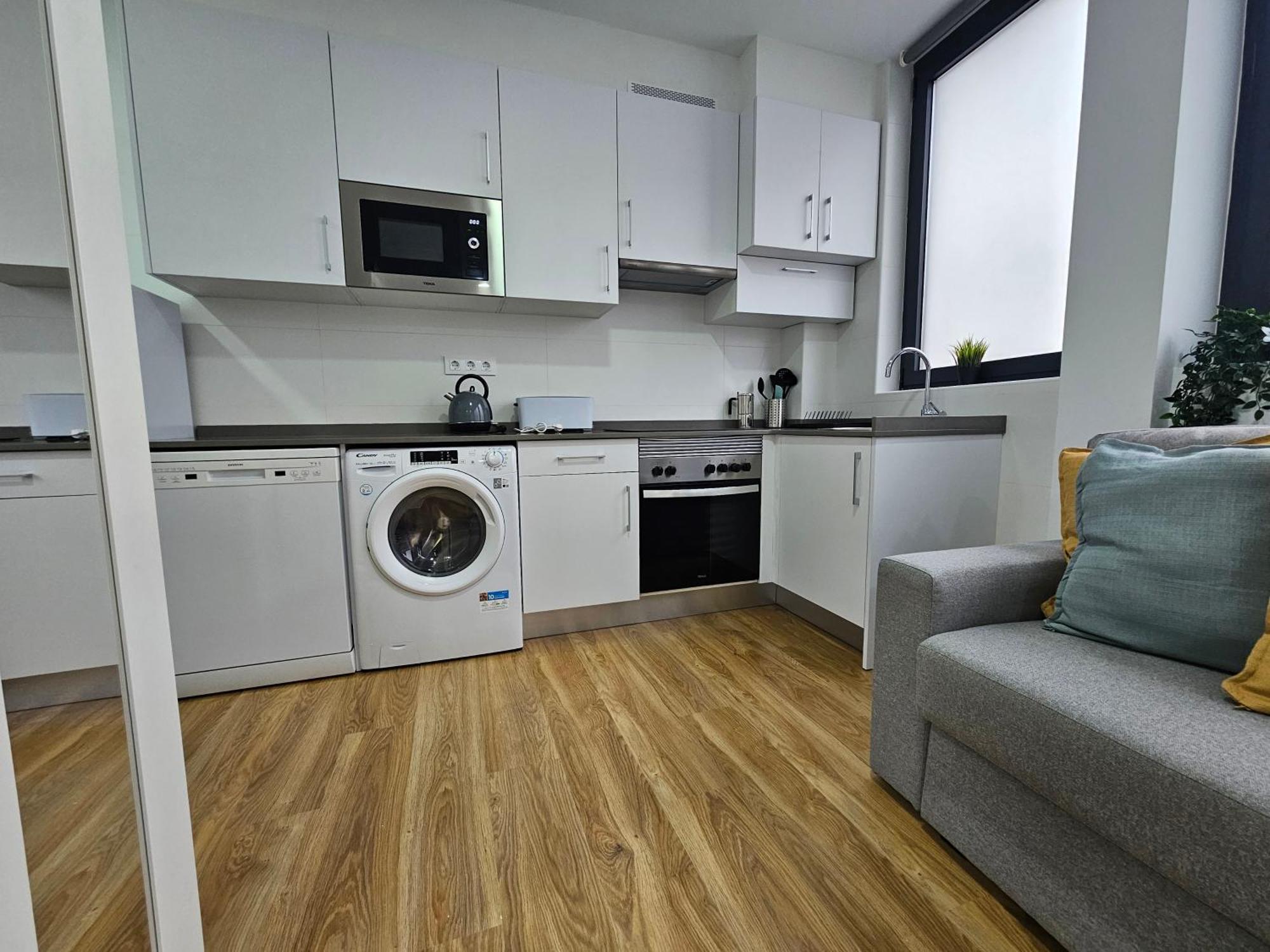 Apartamentos Aptio Овиедо Екстериор снимка