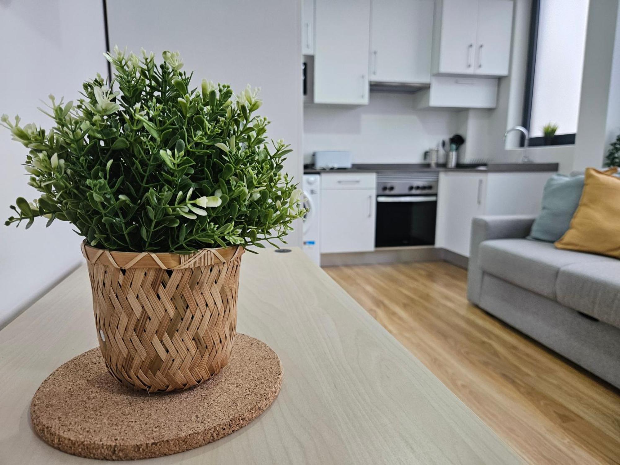 Apartamentos Aptio Овиедо Екстериор снимка