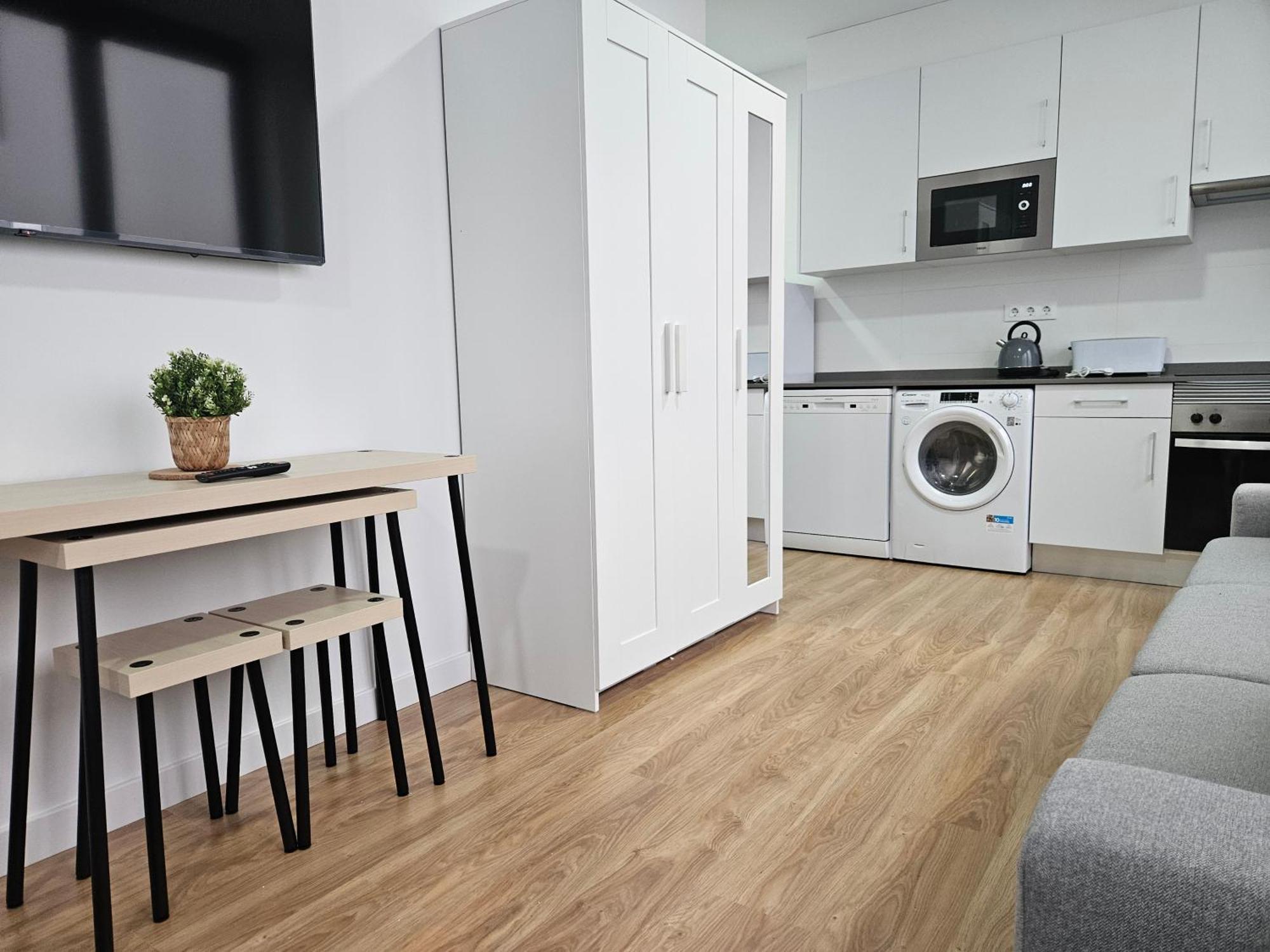 Apartamentos Aptio Овиедо Екстериор снимка